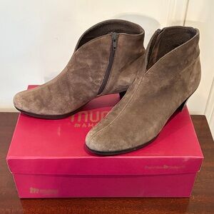 Munro Brown Suede Ankle Boots